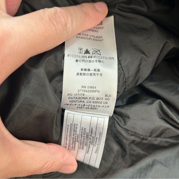 VGUC Patagonia Quilted Nano Puff Hoodie Size Small Black Light Packable Jacket - Picture 6 of 16